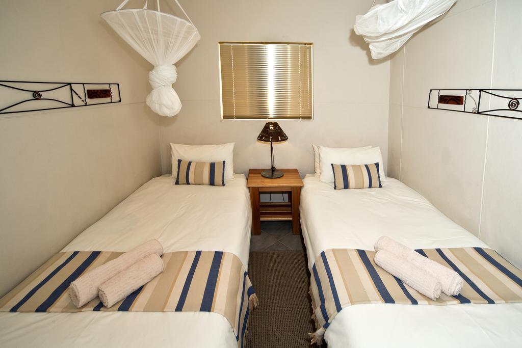 Bahnhof Hotel เอาส์ ภายนอก รูปภาพ